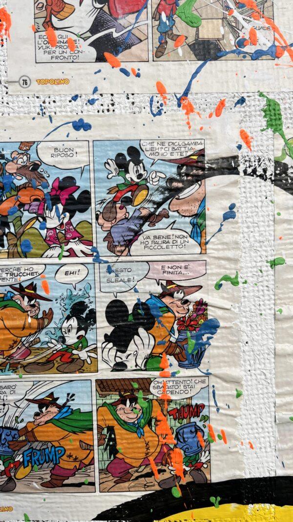 Juta Topolino e Minnie abbraccio sulla Luna