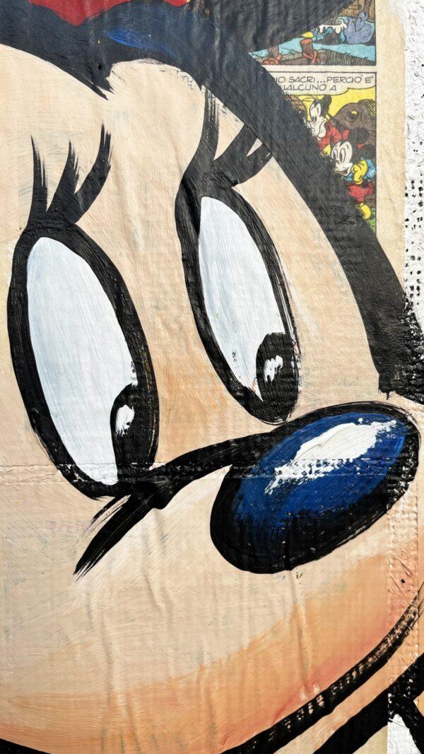 Juta Topolino e Minnie abbraccio sulla Luna